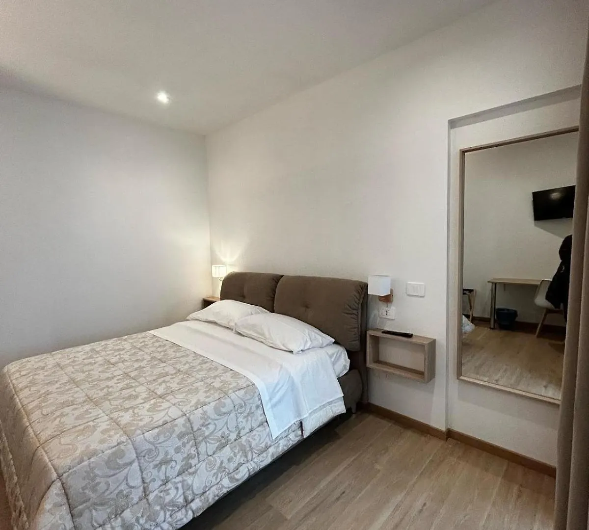Pensjonat Hotel Little House Leonardo Airport Azzano San Paolo